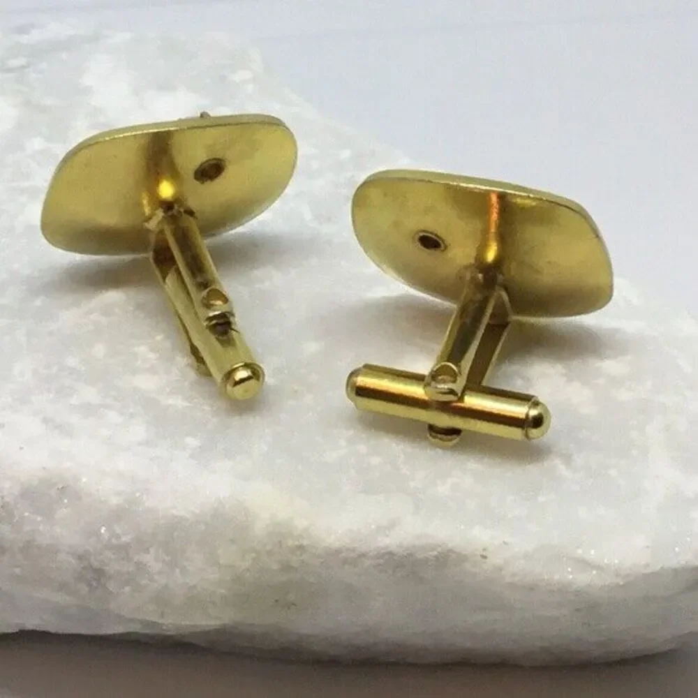 Unbranded vintage cufflinks